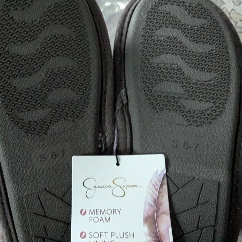 Jessica Simpson Memory foam soft Cushion Gray slippers